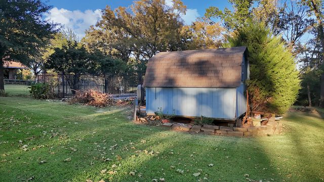 220 Rs County Road 3430, Emory, TX 75440