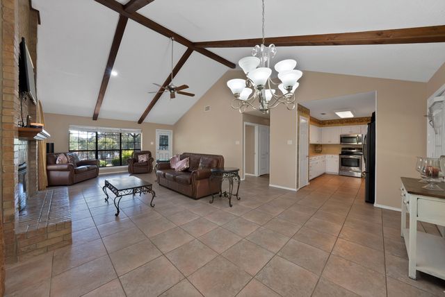 220 Rs County Road 3430, Emory, TX 75440