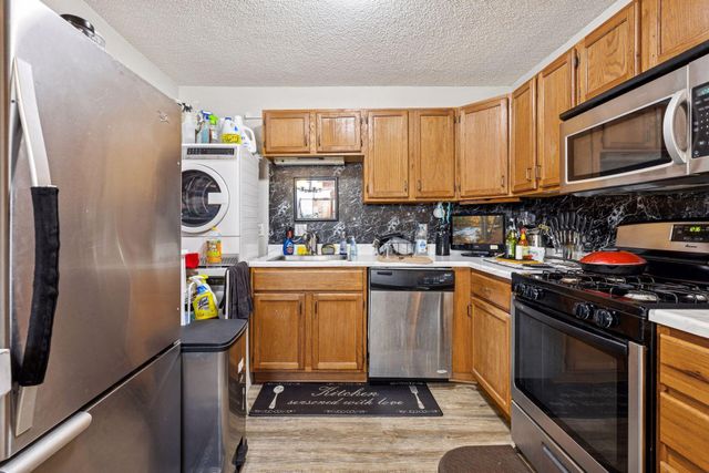 7410 72nd Lane N, Brooklyn Park, MN 55428