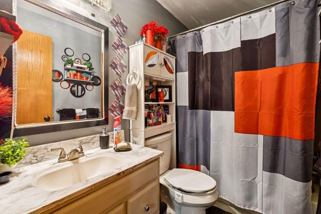 7410 72nd Lane N, Brooklyn Park, MN 55428