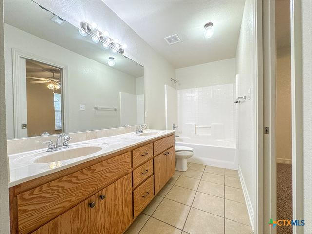 820 N Beal Street, Belton, TX 76513