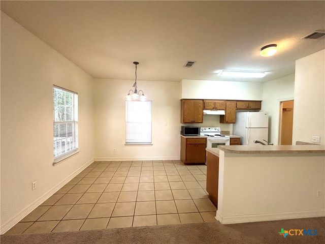 820 N Beal Street, Belton, TX 76513