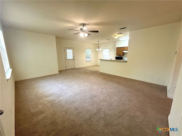 820 N Beal Street, Belton, TX 76513