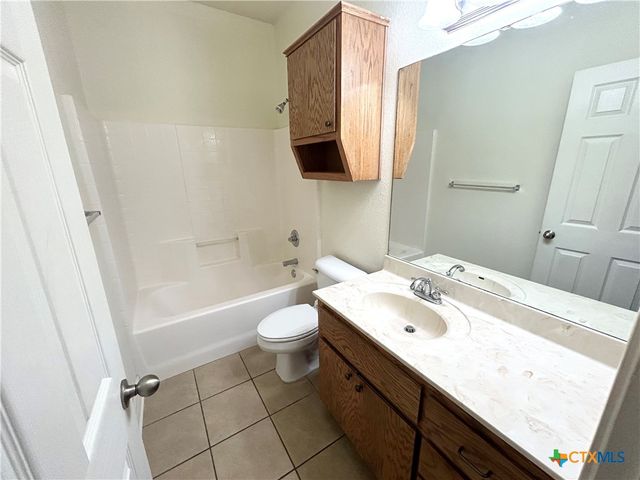 820 N Beal Street, Belton, TX 76513