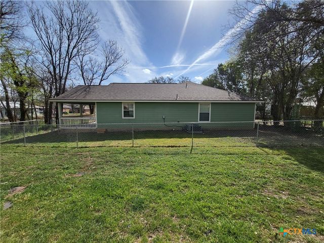 820 N Beal Street, Belton, TX 76513