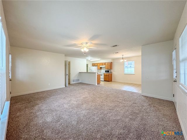 820 N Beal Street, Belton, TX 76513
