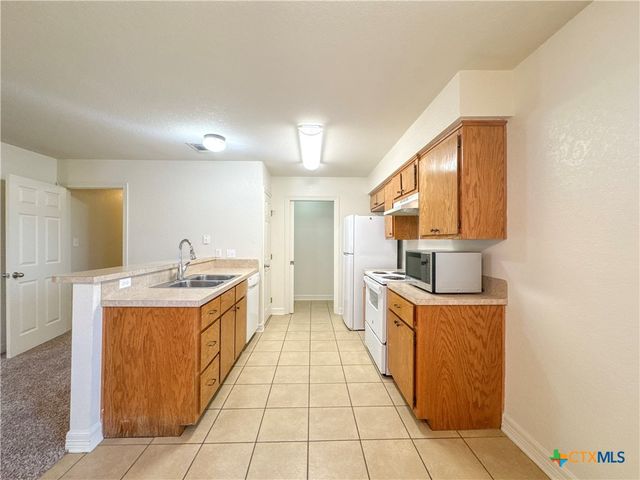 820 N Beal Street, Belton, TX 76513