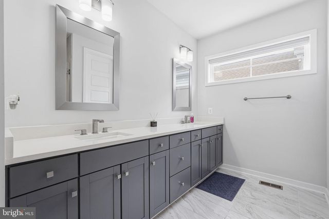 41961 BLAIR WOODS DR, Brambleton, VA 20148