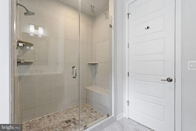 41961 BLAIR WOODS DR, Brambleton, VA 20148