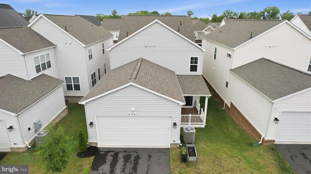 41961 BLAIR WOODS DR, Brambleton, VA 20148