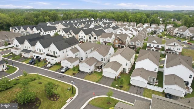 41961 BLAIR WOODS DR, Brambleton, VA 20148