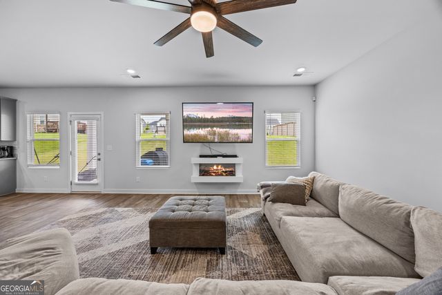 567 Overlook Road, Covington, GA 30014