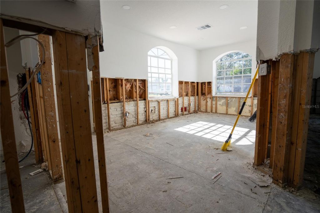 Image 17 of property listing at 7951 GULF BOULEVARD, St Pete Beach, FL 33706