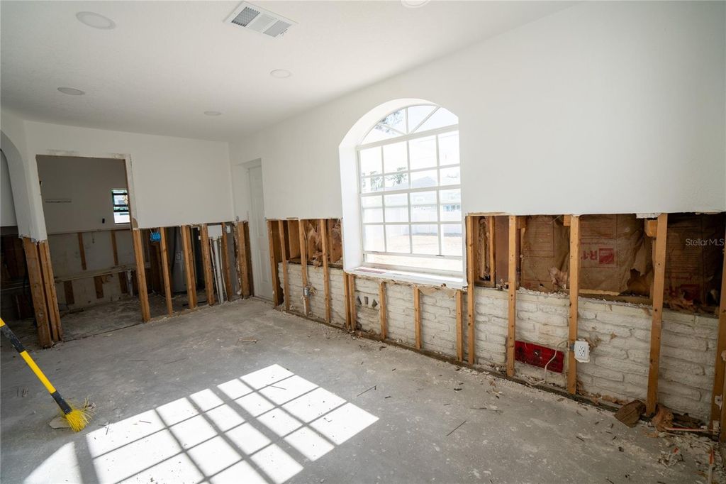 Image 21 of property listing at 7951 GULF BOULEVARD, St Pete Beach, FL 33706