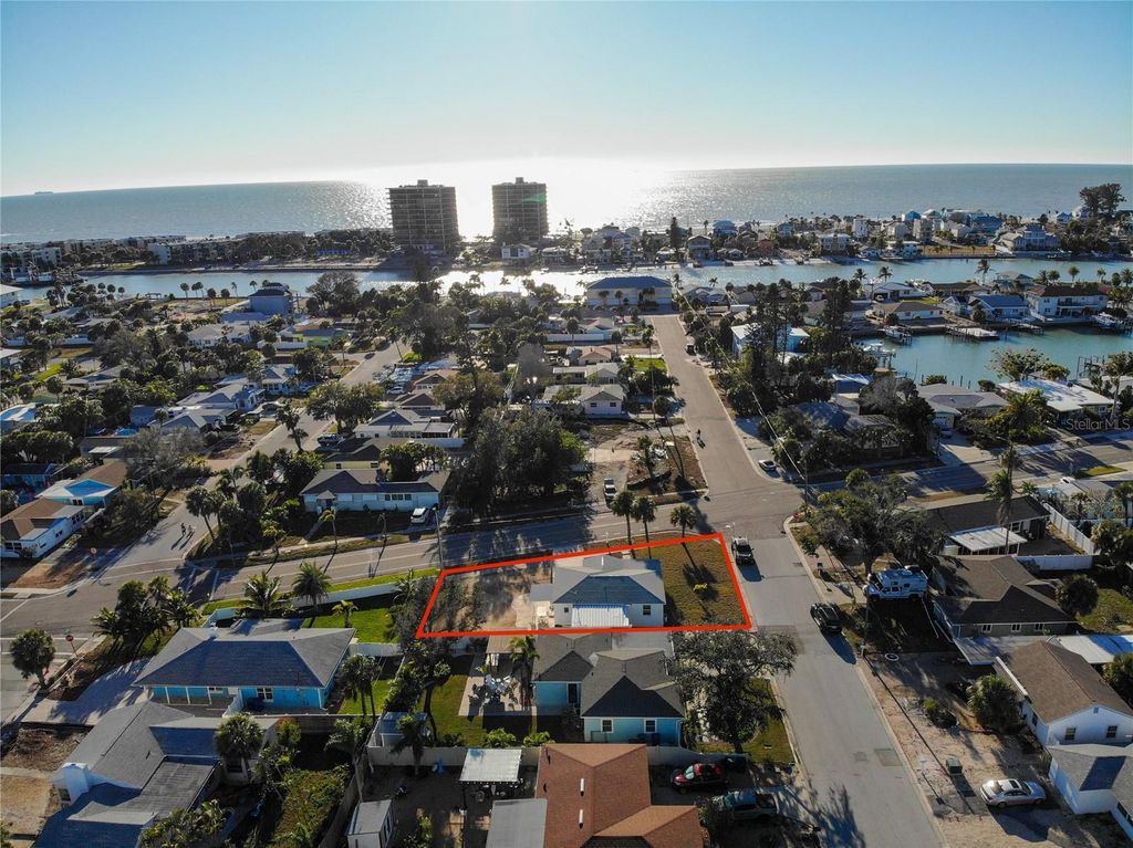 Image 5 of property listing at 7951 GULF BOULEVARD, St Pete Beach, FL 33706