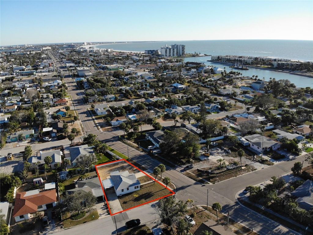 Image 7 of property listing at 7951 GULF BOULEVARD, St Pete Beach, FL 33706