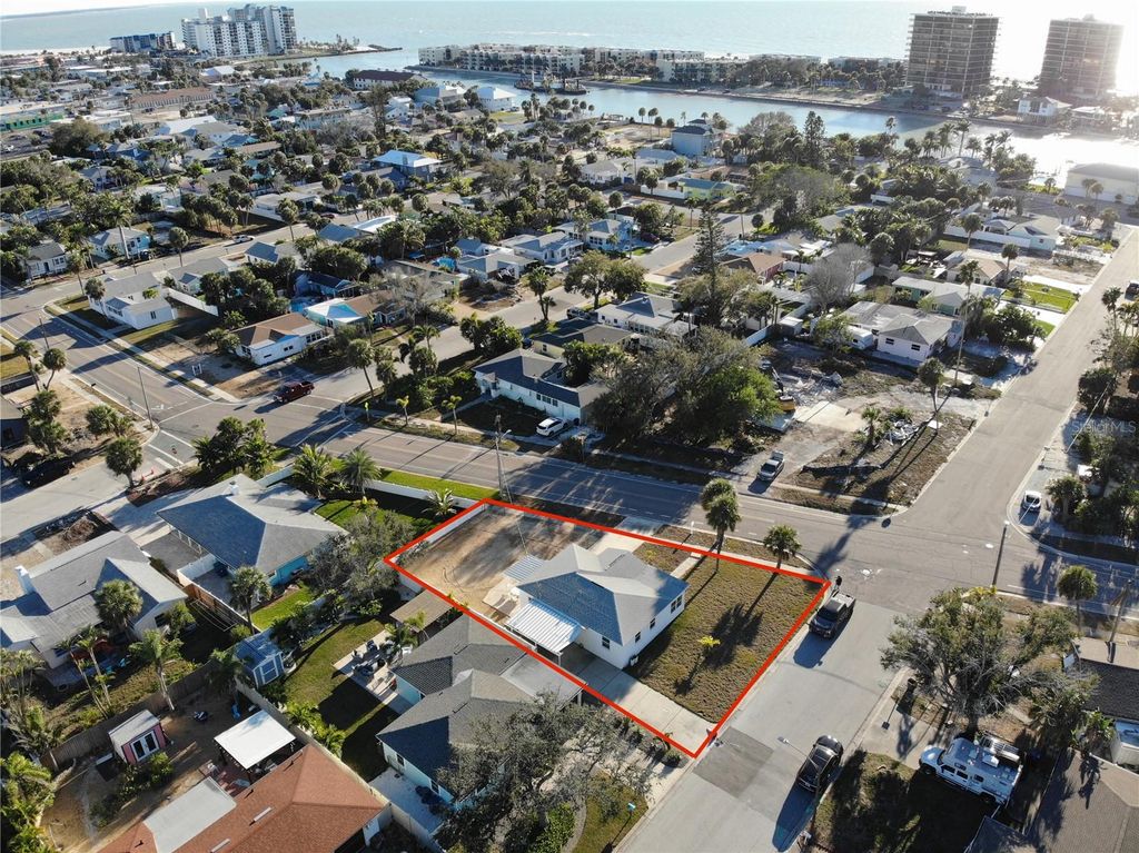 Image 8 of property listing at 7951 GULF BOULEVARD, St Pete Beach, FL 33706