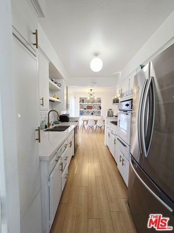 3338 Mentone Avenue, Los Angeles, CA 90034