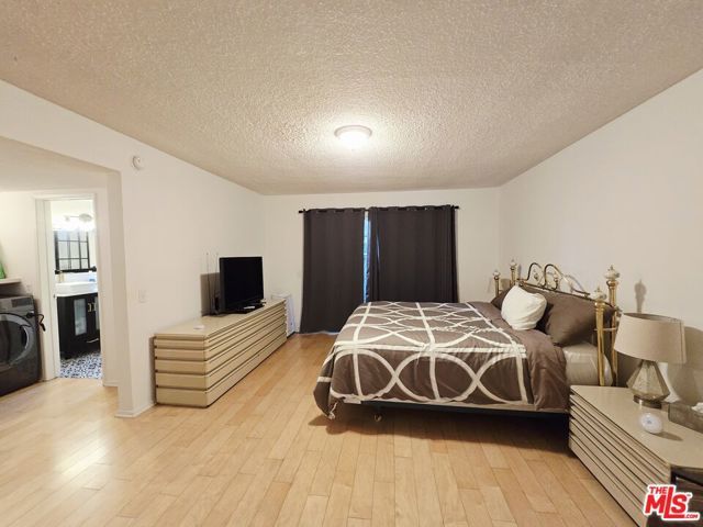 3338 Mentone Avenue, Los Angeles, CA 90034