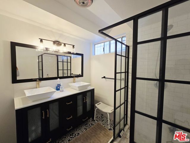 3338 Mentone Avenue, Los Angeles, CA 90034