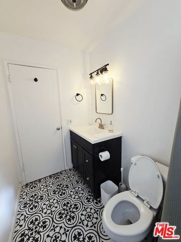 3338 Mentone Avenue, Los Angeles, CA 90034