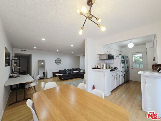 3338 Mentone Avenue, Los Angeles, CA 90034