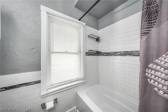 3106 Hillcrest Avenue, Cleveland, OH 44109