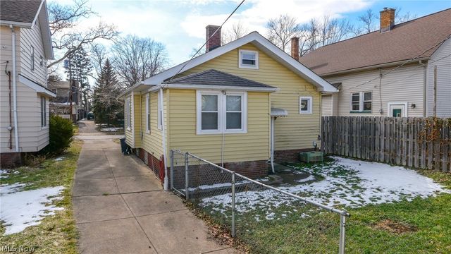 3106 Hillcrest Avenue, Cleveland, OH 44109