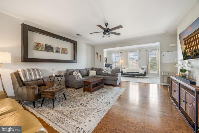 7844 CEDAR BRANCH DR, Gainesville, VA 20155
