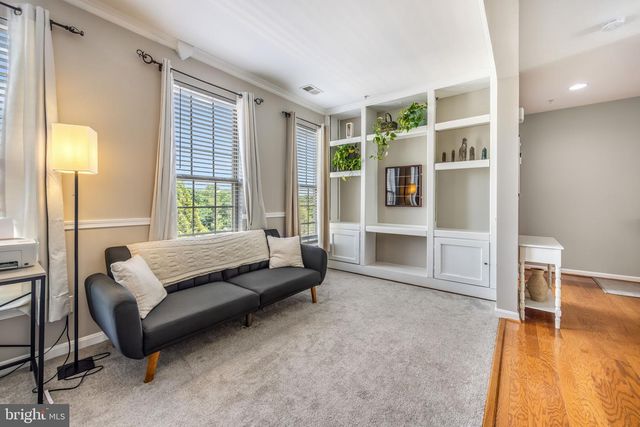 7844 CEDAR BRANCH DR, Gainesville, VA 20155
