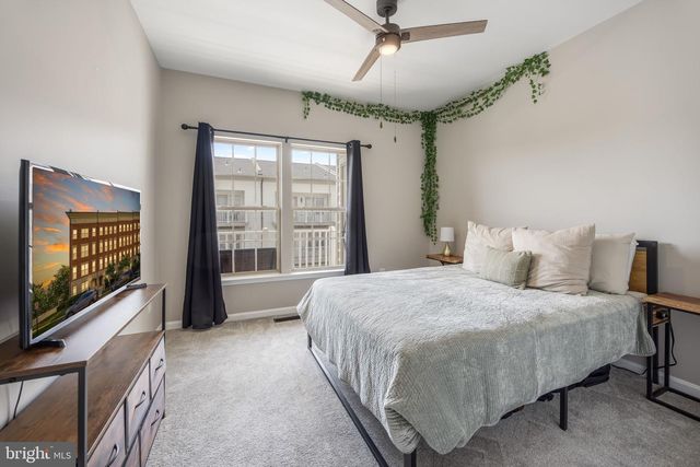 7844 CEDAR BRANCH DR, Gainesville, VA 20155