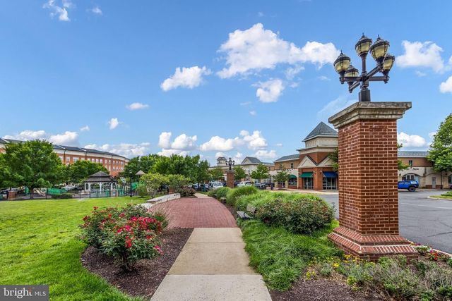 7844 CEDAR BRANCH DR, Gainesville, VA 20155
