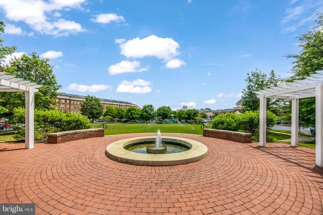 7844 CEDAR BRANCH DR, Gainesville, VA 20155