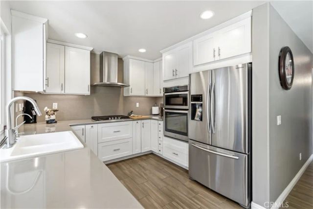 23805 Oak View, Newhall, CA 91321