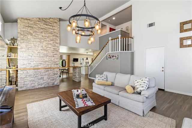 23805 Oak View, Newhall, CA 91321