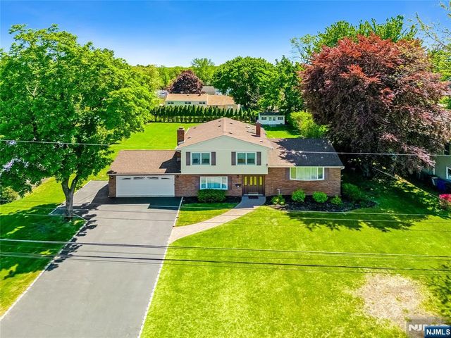 23 Slingerland Avenue, Pequannock Township, NJ 07440
