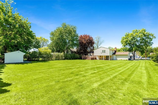 23 Slingerland Avenue, Pequannock Township, NJ 07440