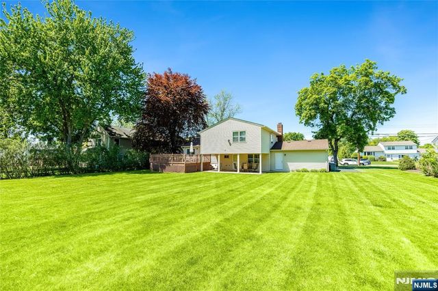 23 Slingerland Avenue, Pequannock Township, NJ 07440