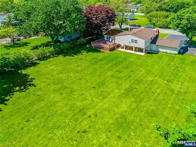 23 Slingerland Avenue, Pequannock Township, NJ 07440