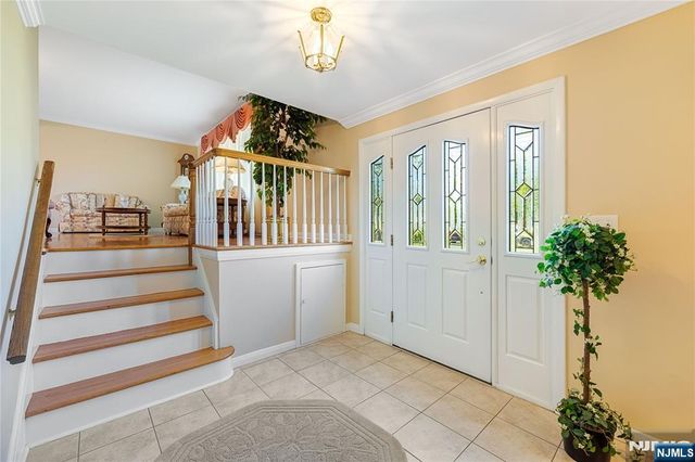 23 Slingerland Avenue, Pequannock Township, NJ 07440