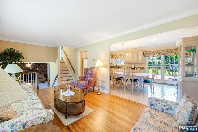 23 Slingerland Avenue, Pequannock Township, NJ 07440