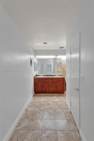 2331 NW 191st St, Miami Gardens, FL 33056