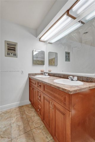 2331 NW 191st St, Miami Gardens, FL 33056