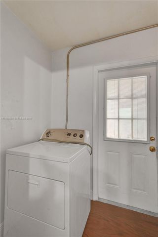 2331 NW 191st St, Miami Gardens, FL 33056