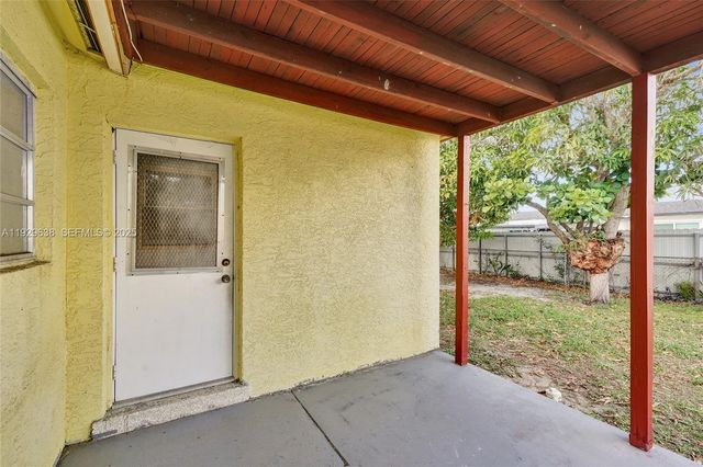 2331 NW 191st St, Miami Gardens, FL 33056