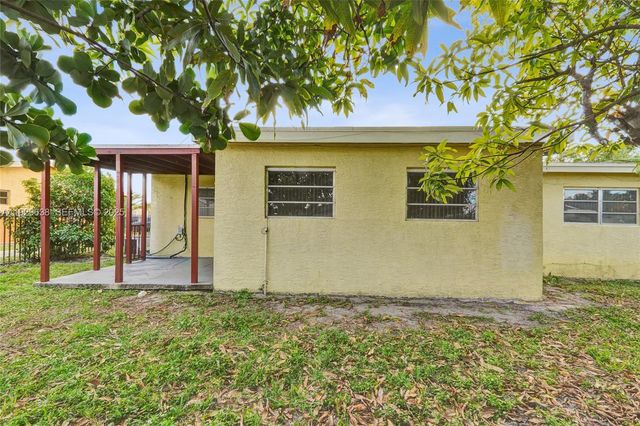 2331 NW 191st St, Miami Gardens, FL 33056