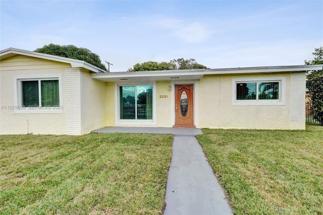 2331 NW 191st St, Miami Gardens, FL 33056