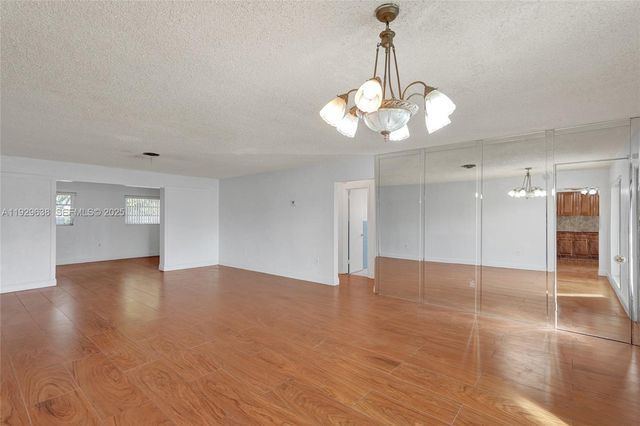 2331 NW 191st St, Miami Gardens, FL 33056