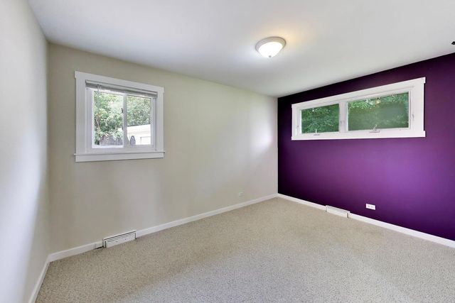 466 N Ridgeland Avenue, Elmhurst, IL 60126