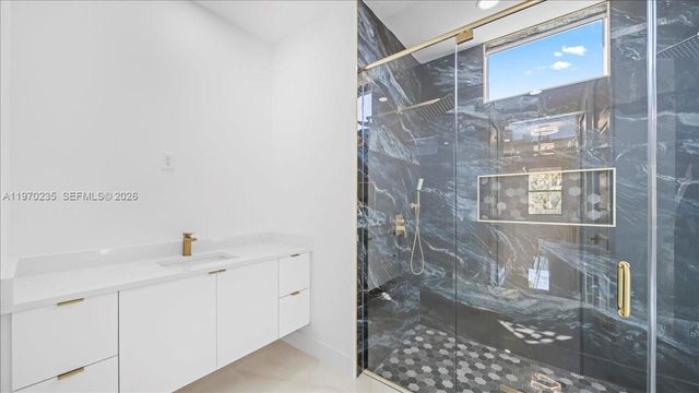 1618 Richmond ave N, Lehigh Acres, FL 33972